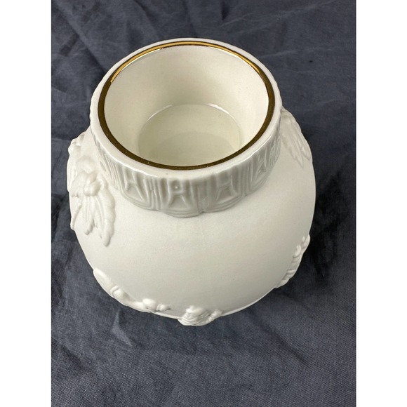 Lenox Christmas Nativity Candle Holder Votive Porcelain Ornamental Glow NWB - Picture 6 of 12